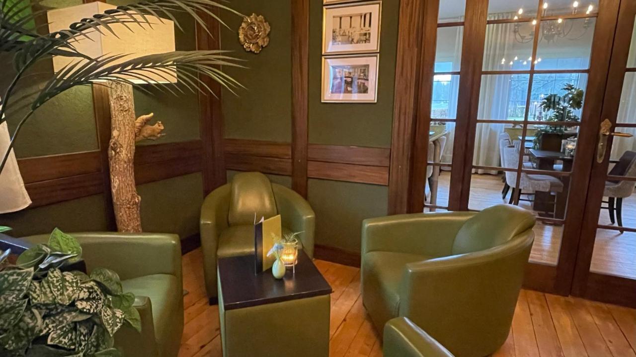 Boutique Hotel Restaurant Hollerather Hof Hellenthal Exterior foto